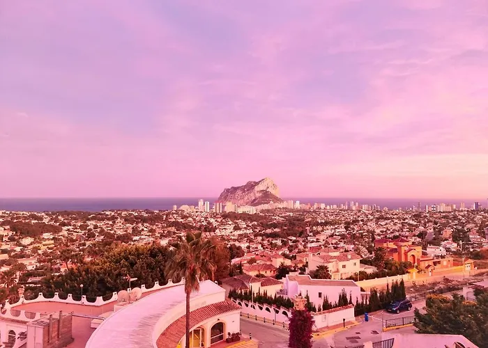 The View: Sea, Mountain, Terrace, Swimming Pool Apartment Calpe