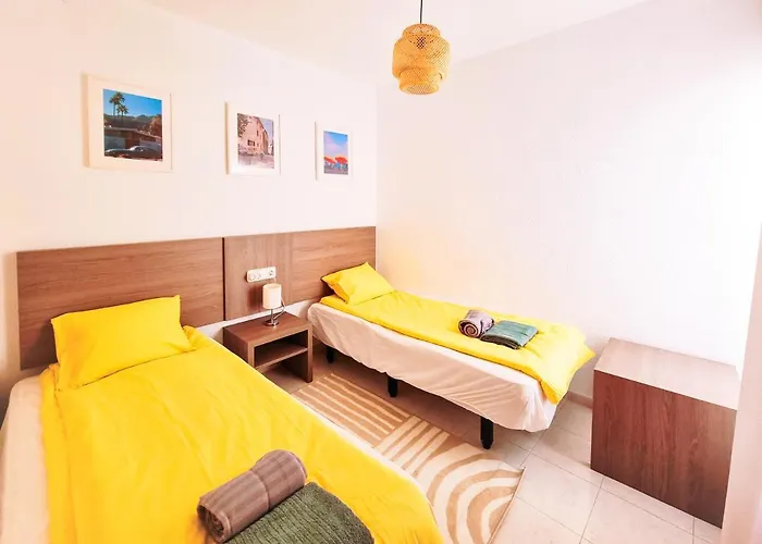 The View: Sea, Mountain, Terrace, Swimming Pool Apartment